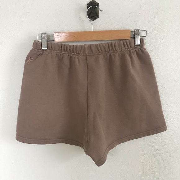 Small TNA Aritzia Lounge Sweat Shorts Camel Fleece - Picture 4 of 6